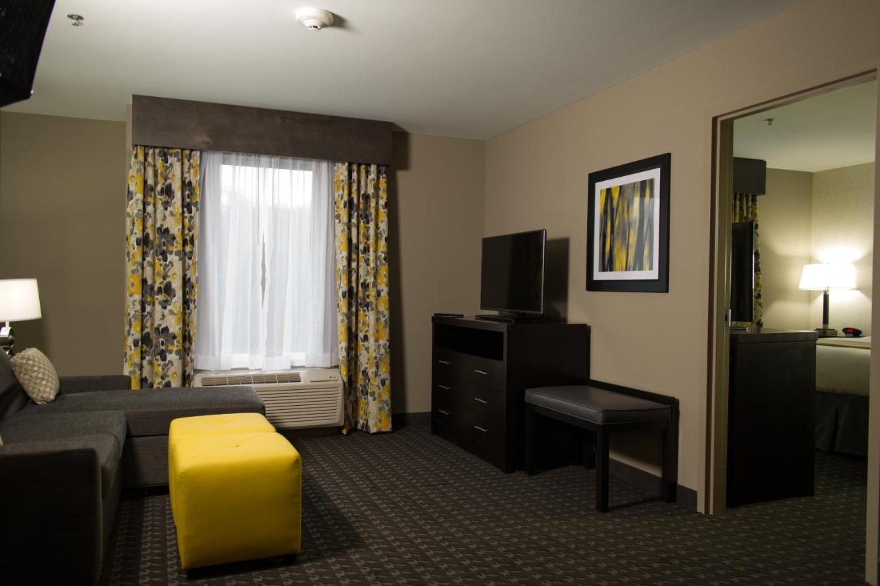 Holiday Inn Express And Suites Madison Central By Ihg Luaran gambar