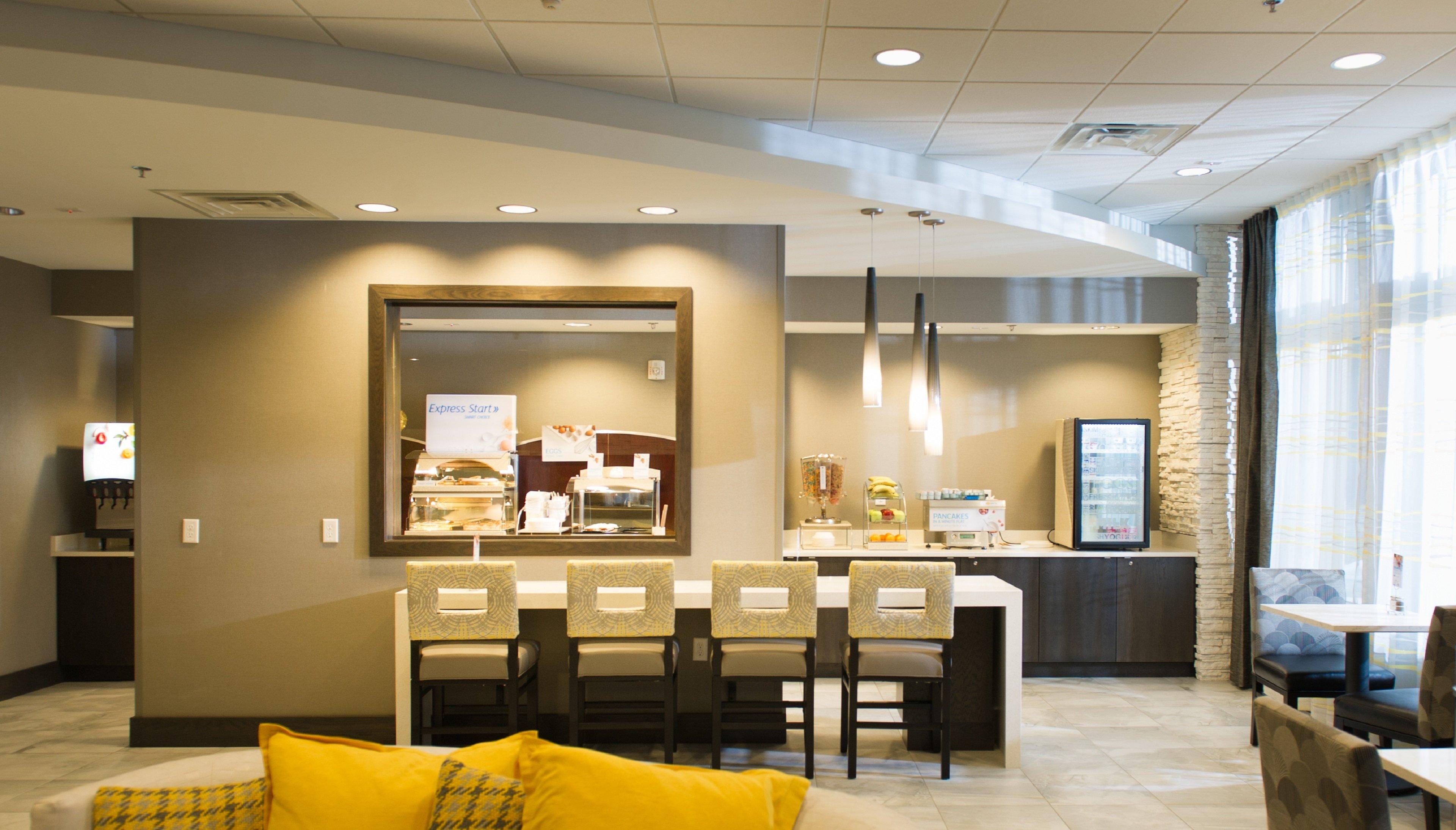 Holiday Inn Express And Suites Madison Central By Ihg Luaran gambar