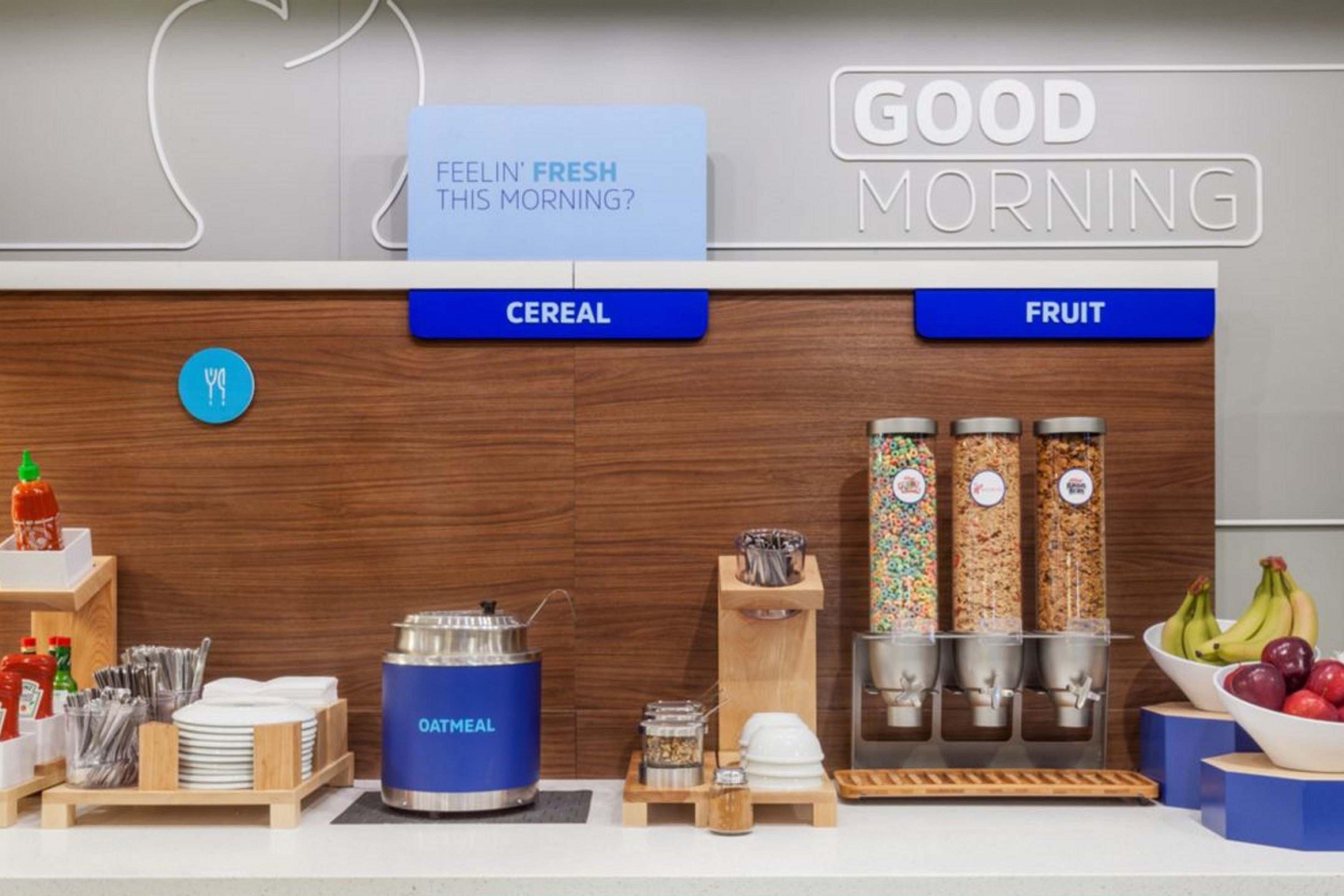 Holiday Inn Express And Suites Madison Central By Ihg Luaran gambar
