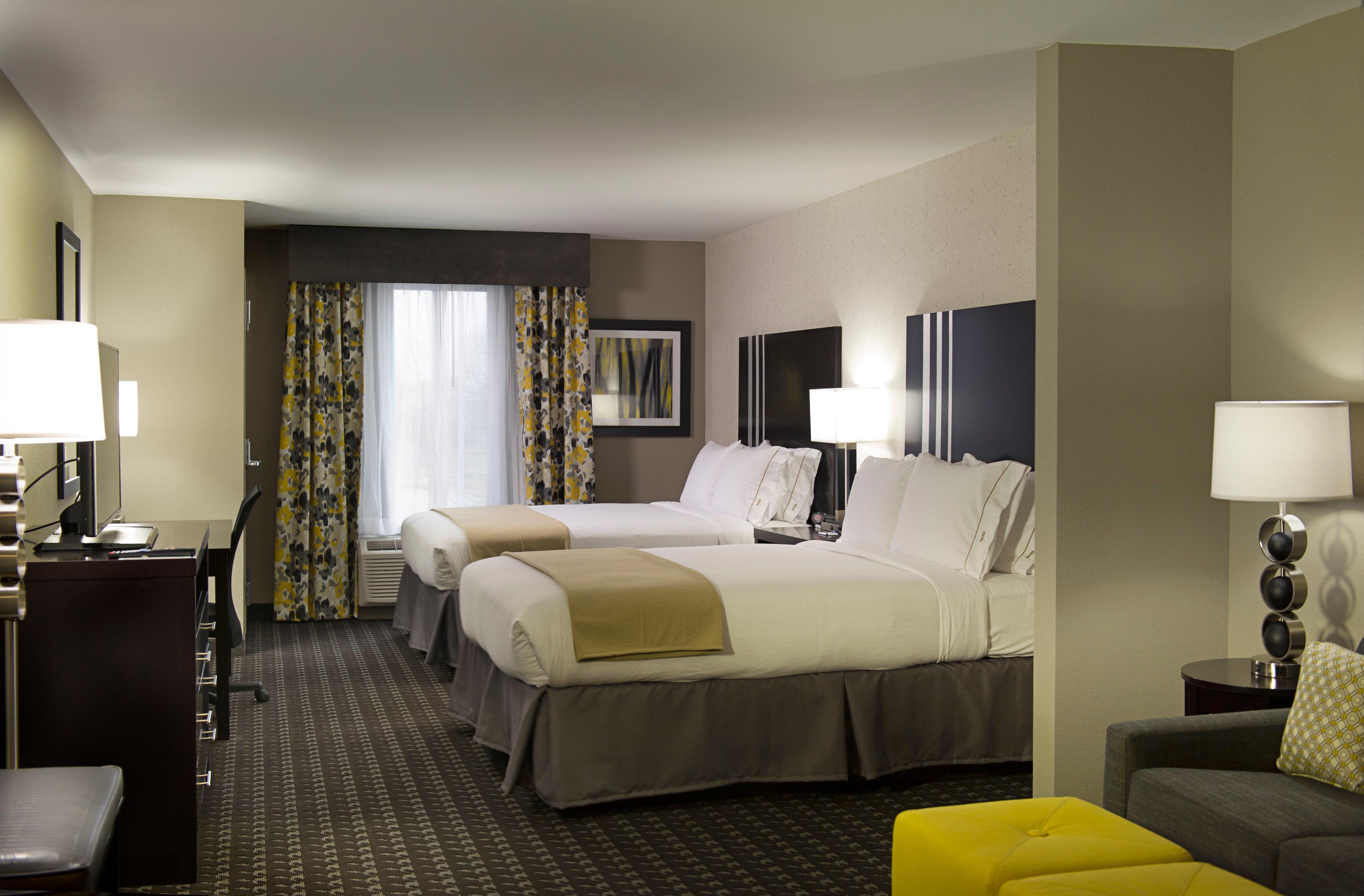 Holiday Inn Express And Suites Madison Central By Ihg Luaran gambar