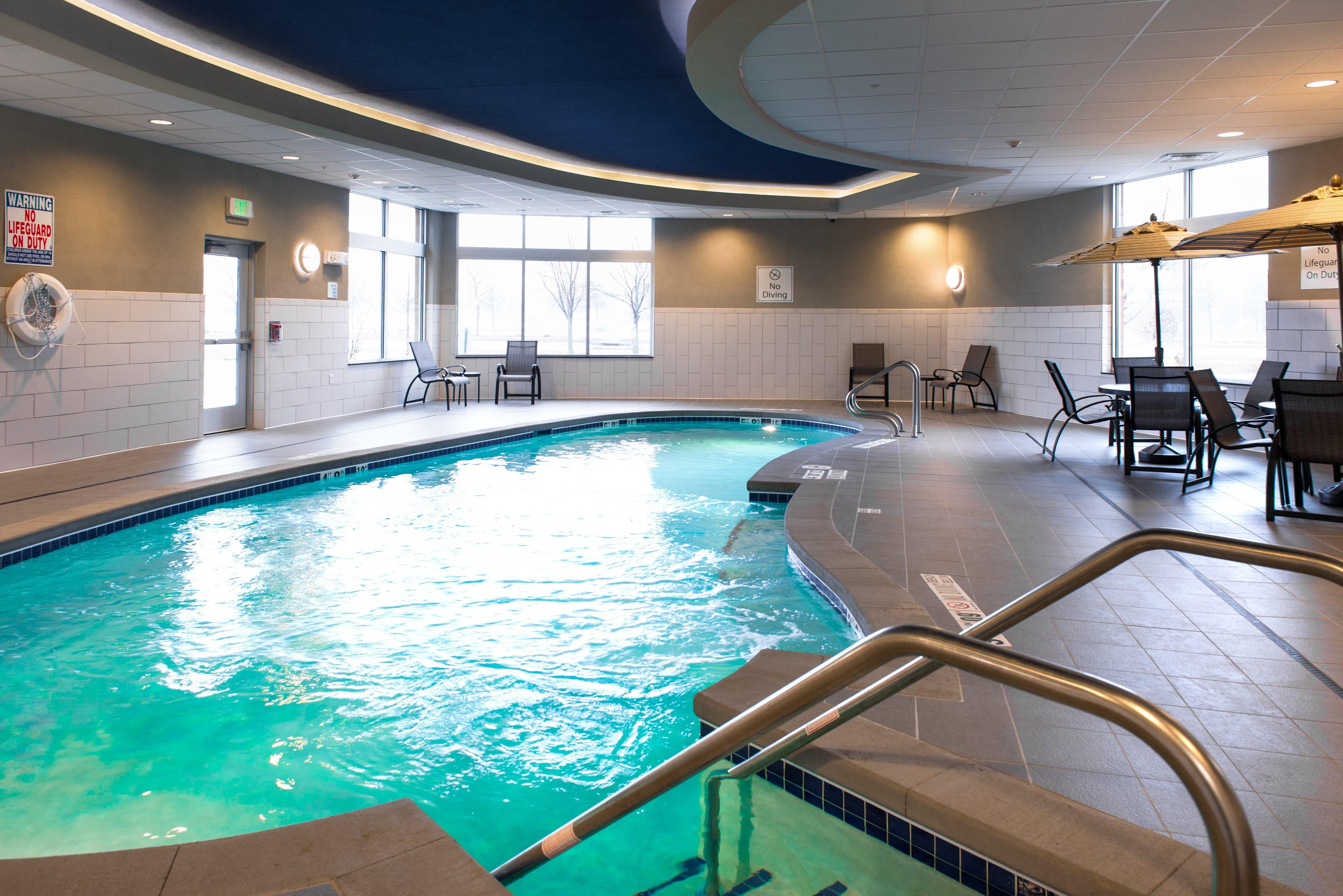 Holiday Inn Express And Suites Madison Central By Ihg Luaran gambar