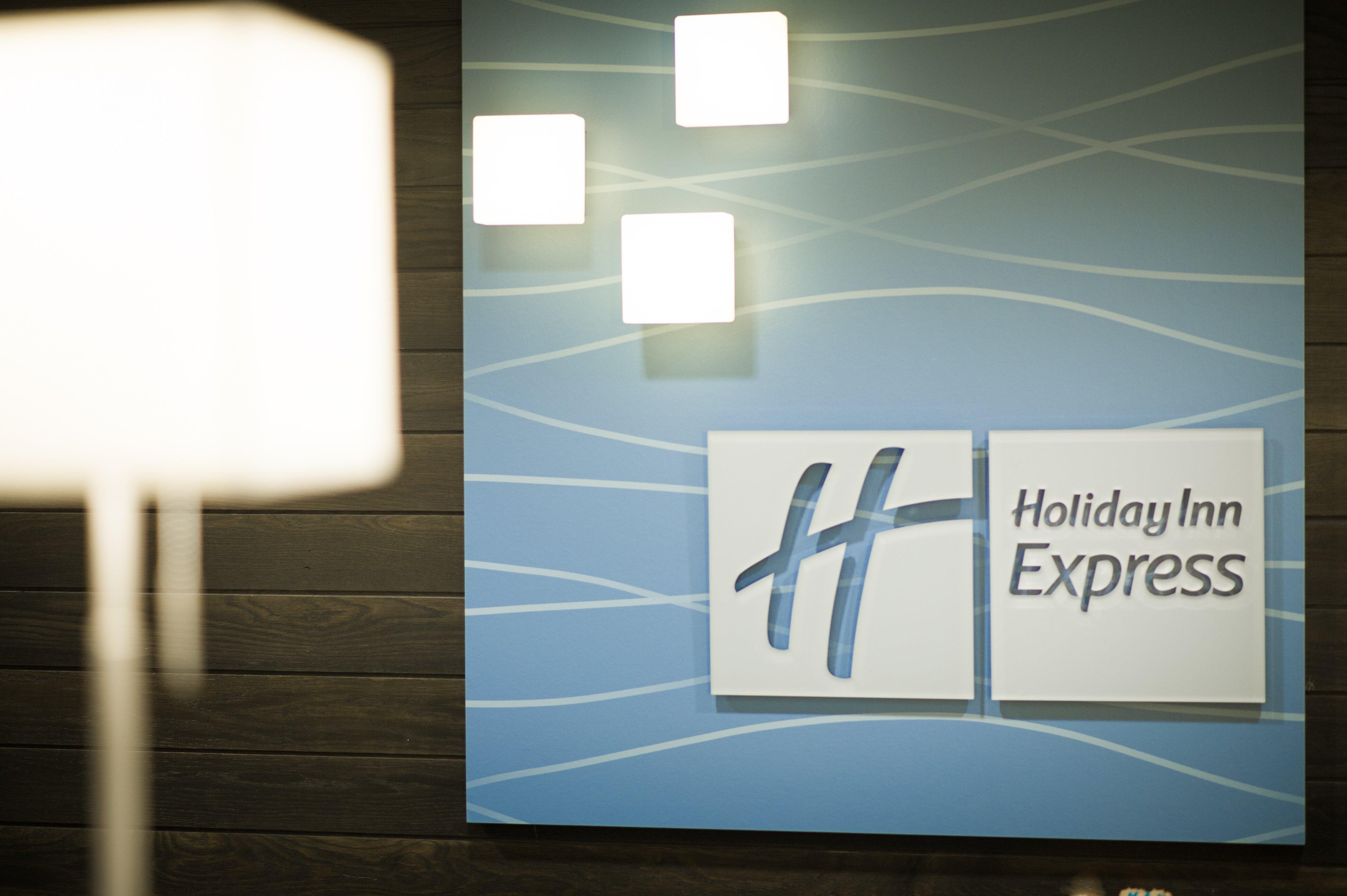Holiday Inn Express And Suites Madison Central By Ihg Luaran gambar