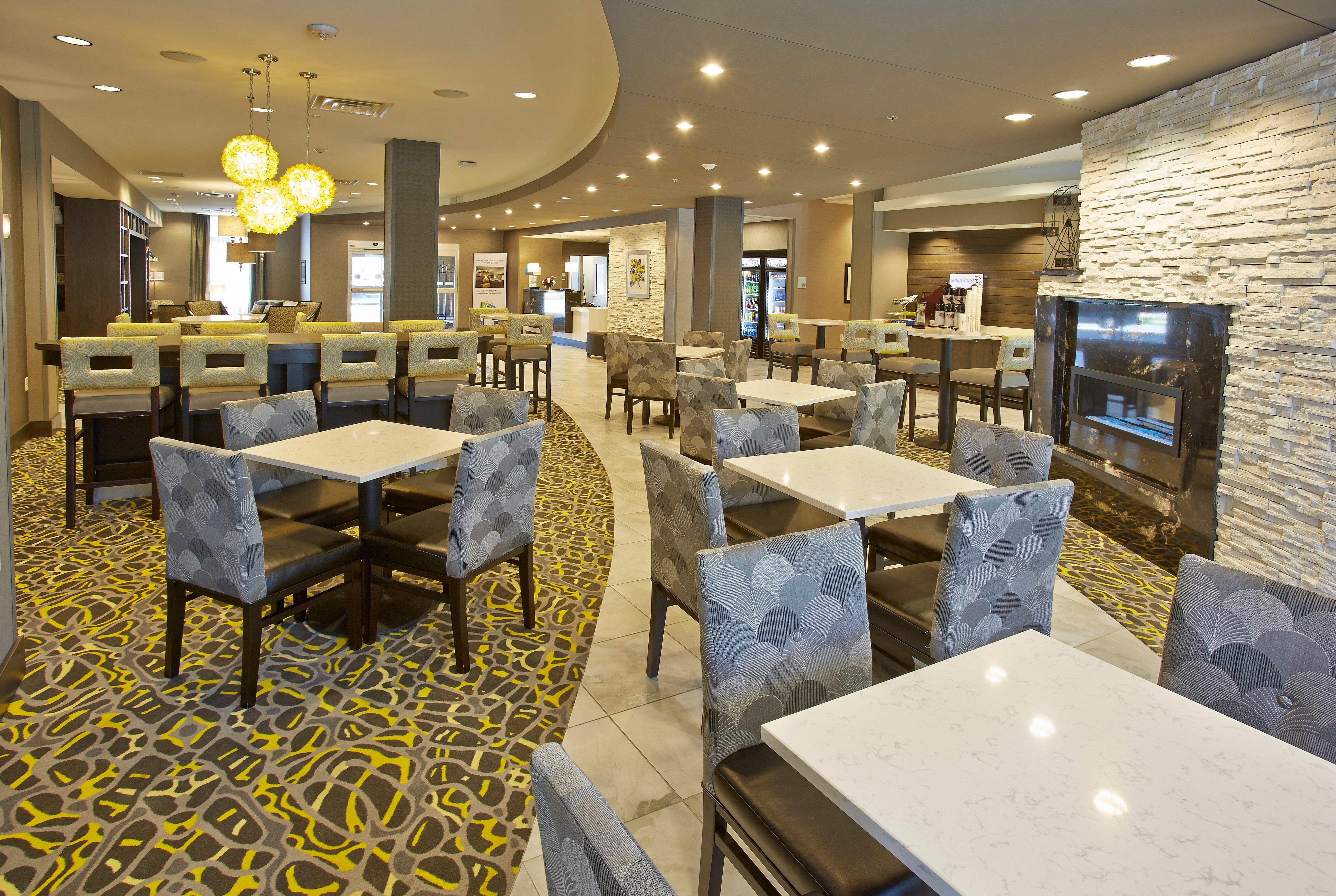 Holiday Inn Express And Suites Madison Central By Ihg Luaran gambar