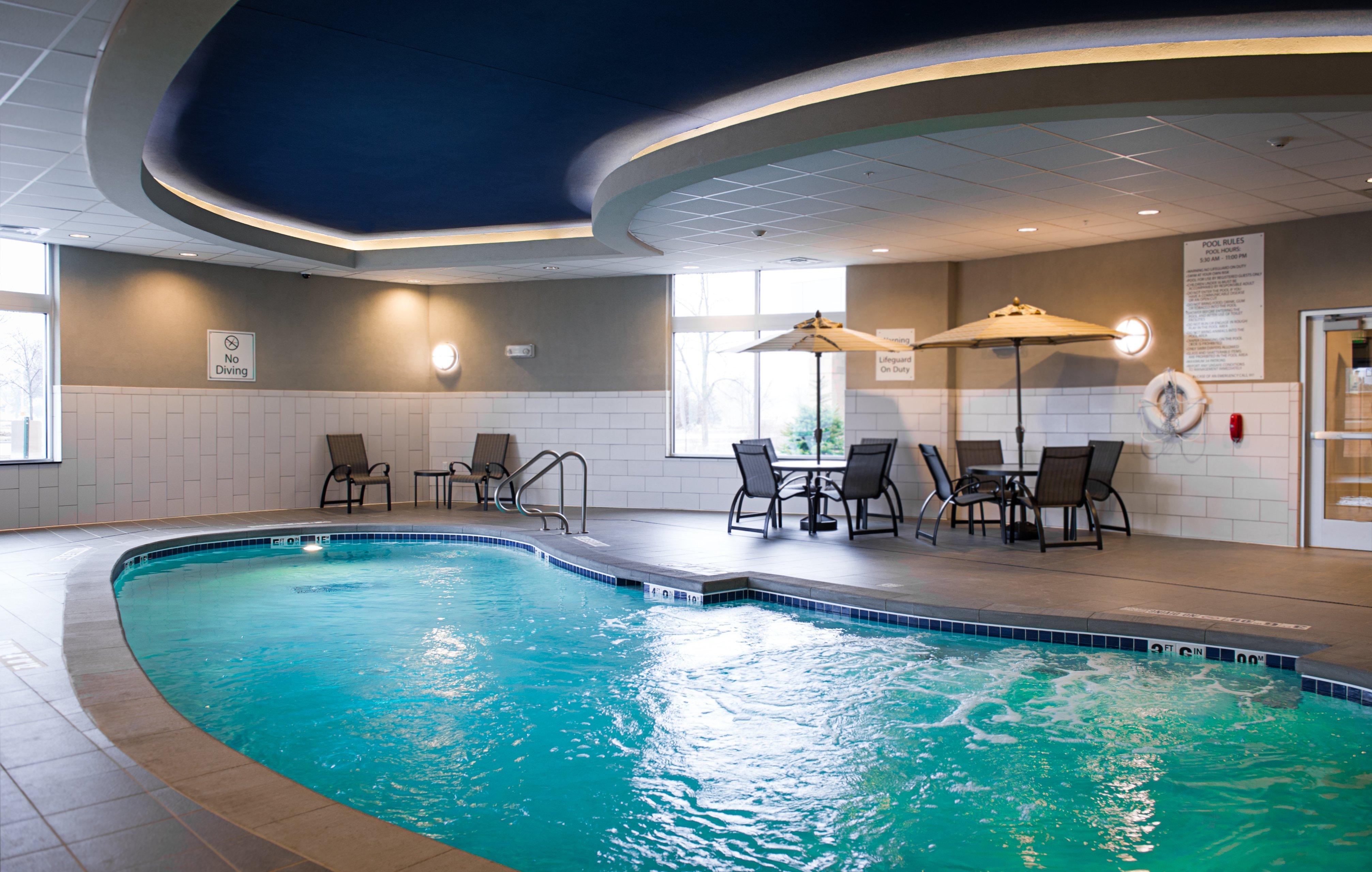Holiday Inn Express And Suites Madison Central By Ihg Luaran gambar