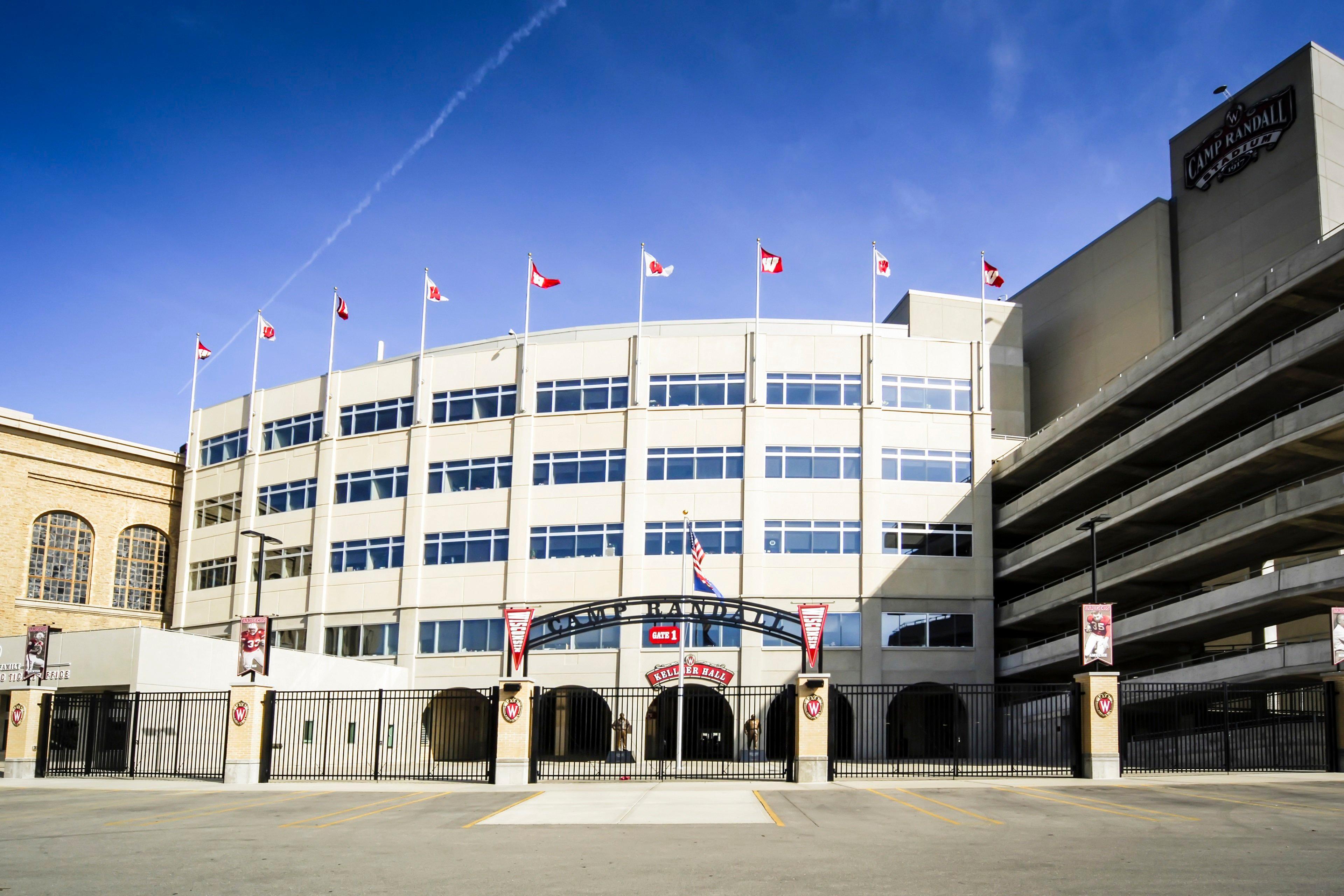 Holiday Inn Express And Suites Madison Central By Ihg Luaran gambar